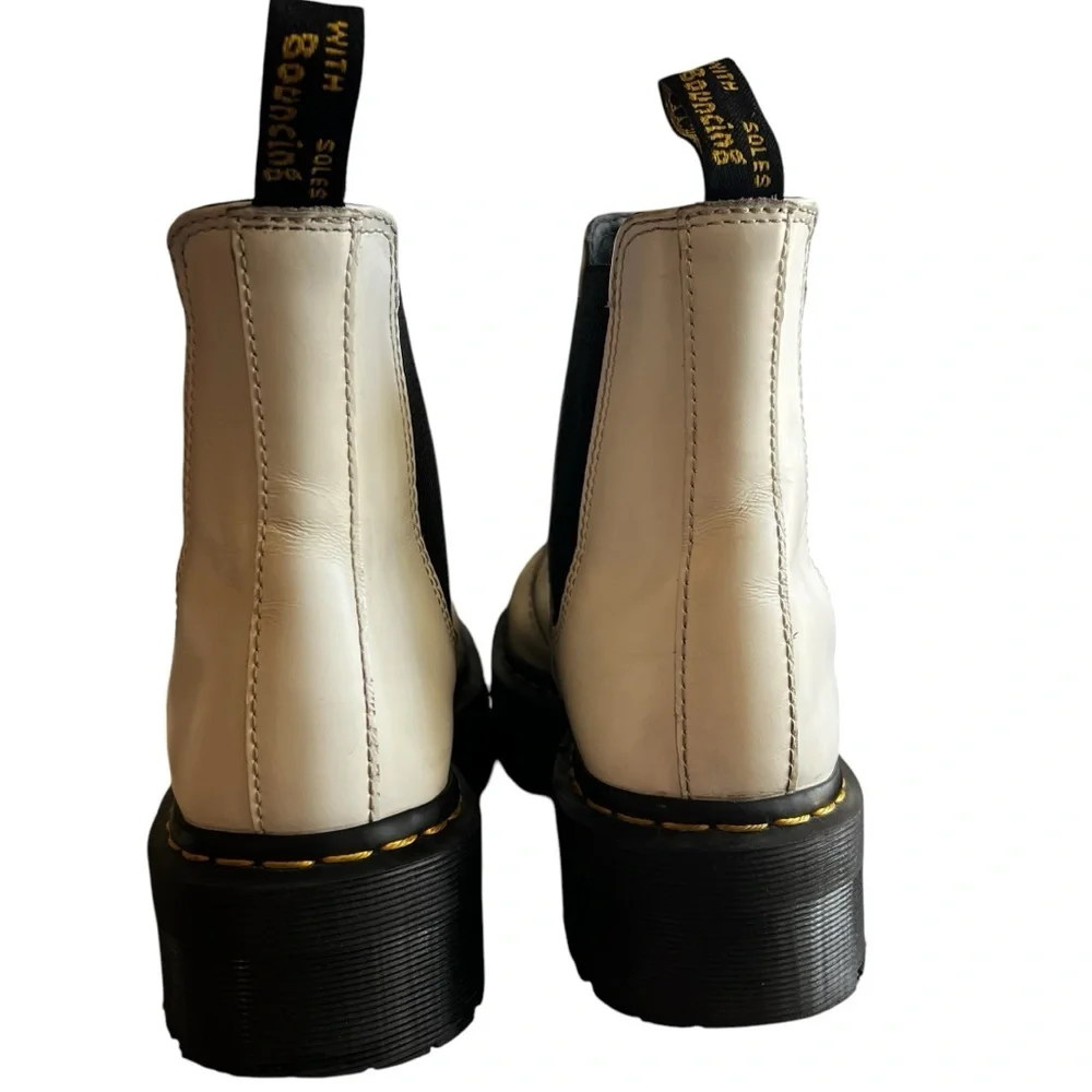 Dr Martens 2976 Quad Chelsea Boot Women’s size 7